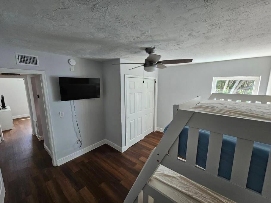Seaside Cove Apartment Форт Пиърс Екстериор снимка