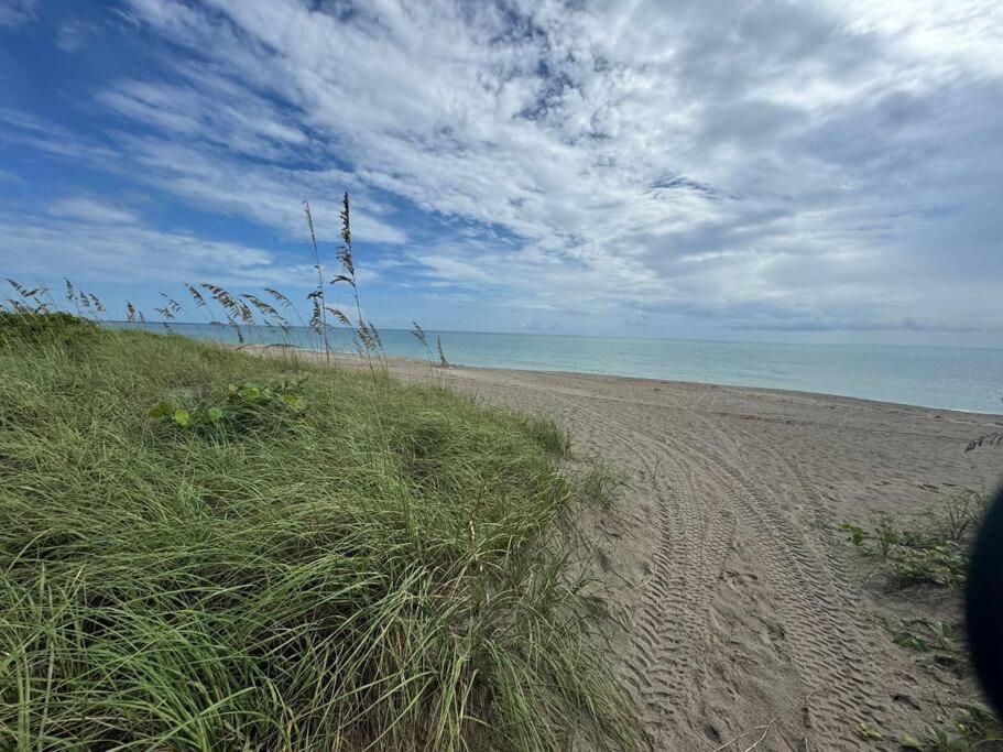 Seaside Cove Apartment Форт Пиърс Екстериор снимка