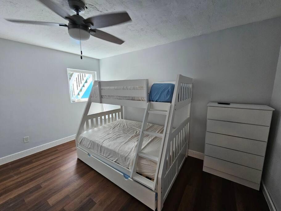 Seaside Cove Apartment Форт Пиърс Екстериор снимка